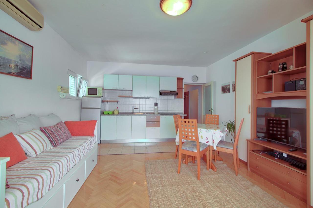 Apartments Podvorac Tribunj  Exterior photo